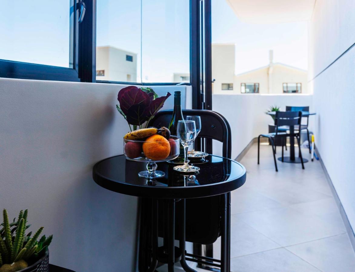 Flamingo Sea Point Sea View Luxury Best Position 1 Bedroom Apartment Queen Size Bed & Inverter For Tv Cape Town Exterior foto